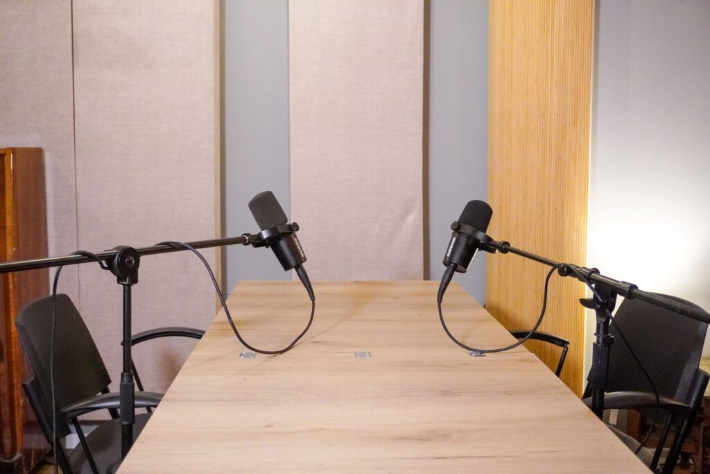 podcast studio 4